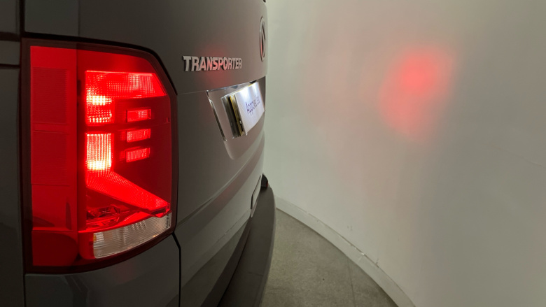 Volkswagen Transporter T30 Swb Diesel 2.0 TDI 150 Highline Kombi Van